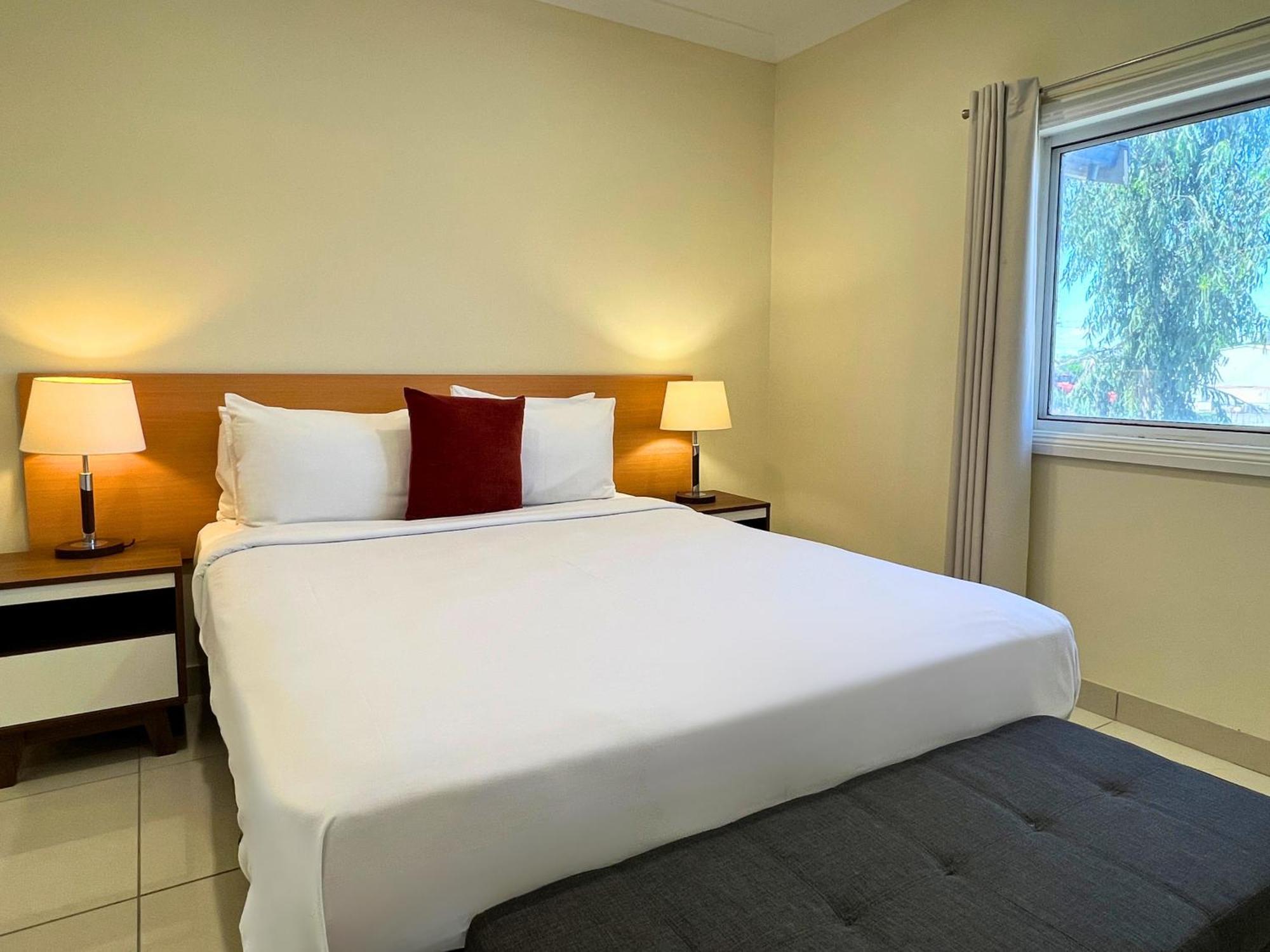The Phoenix Artesian Spa Resort And Accommodation โมรี ภายนอก รูปภาพ