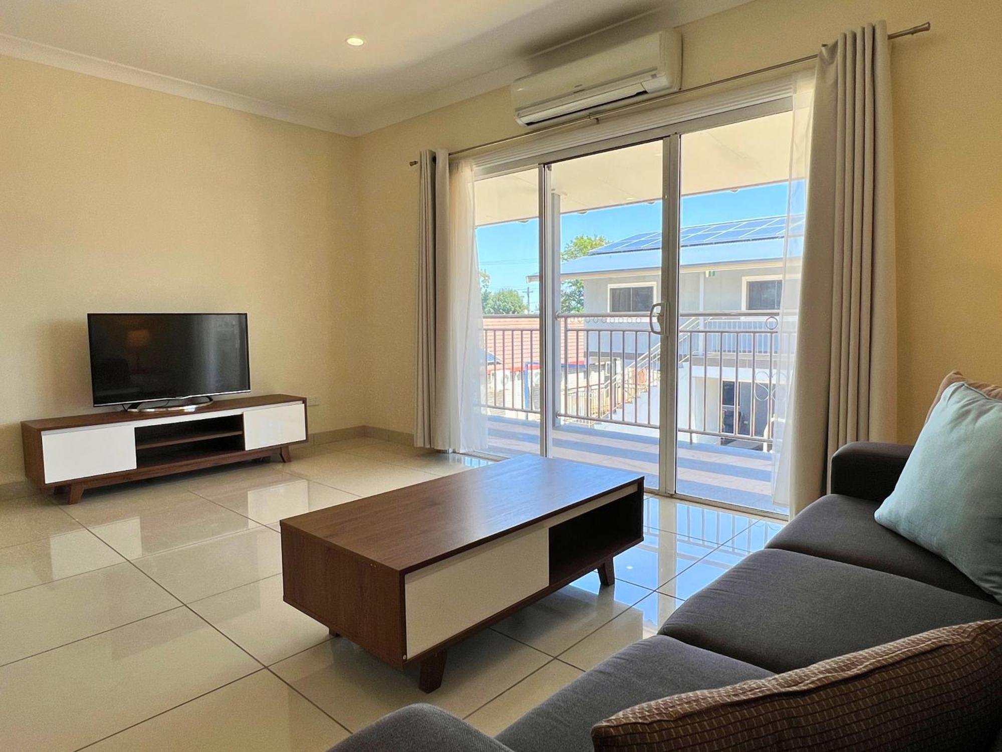 The Phoenix Artesian Spa Resort And Accommodation โมรี ภายนอก รูปภาพ