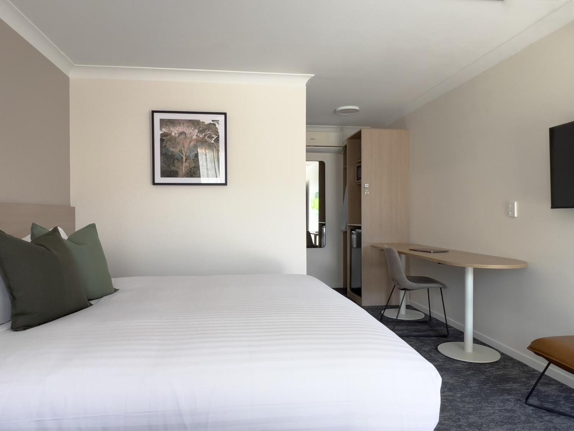 The Phoenix Artesian Spa Resort And Accommodation โมรี ภายนอก รูปภาพ