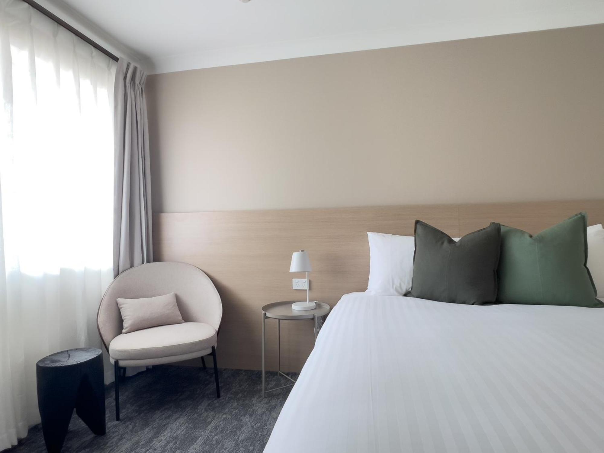 The Phoenix Artesian Spa Resort And Accommodation โมรี ภายนอก รูปภาพ
